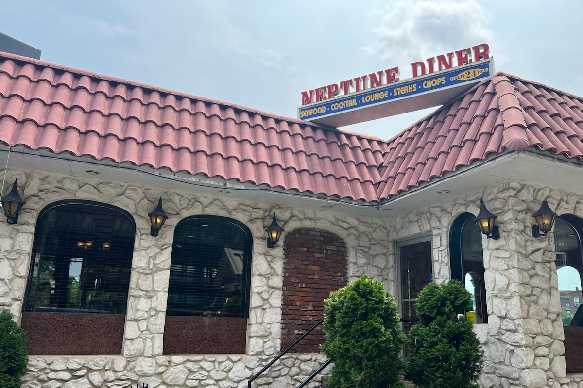 A 5Hour Goodbye at Astoria's Neptune Diner