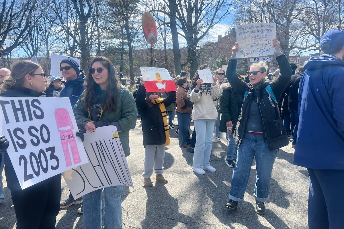 Park Slope's Polite No Kings Protest
