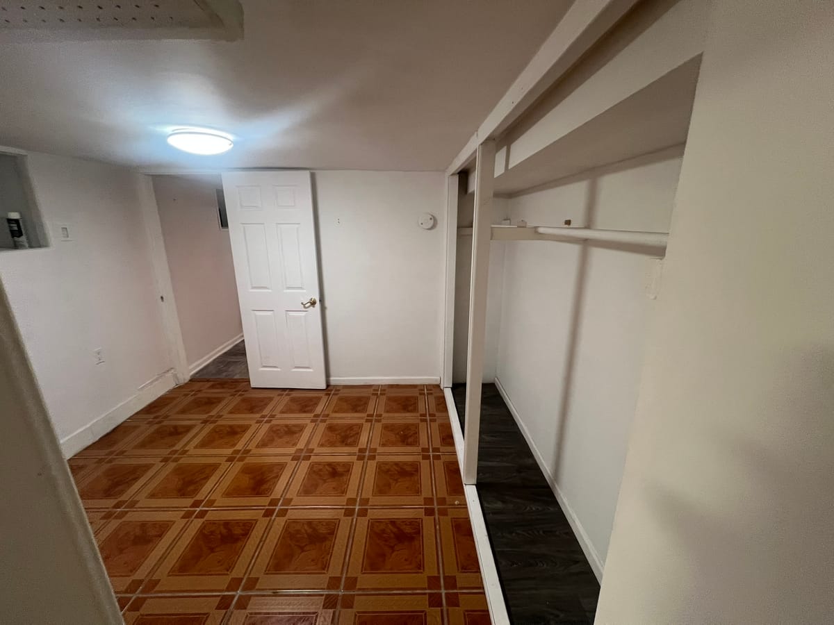 A South L.A. apartment gets the celebrity treatment - Los Angeles Times, image size:1200x900